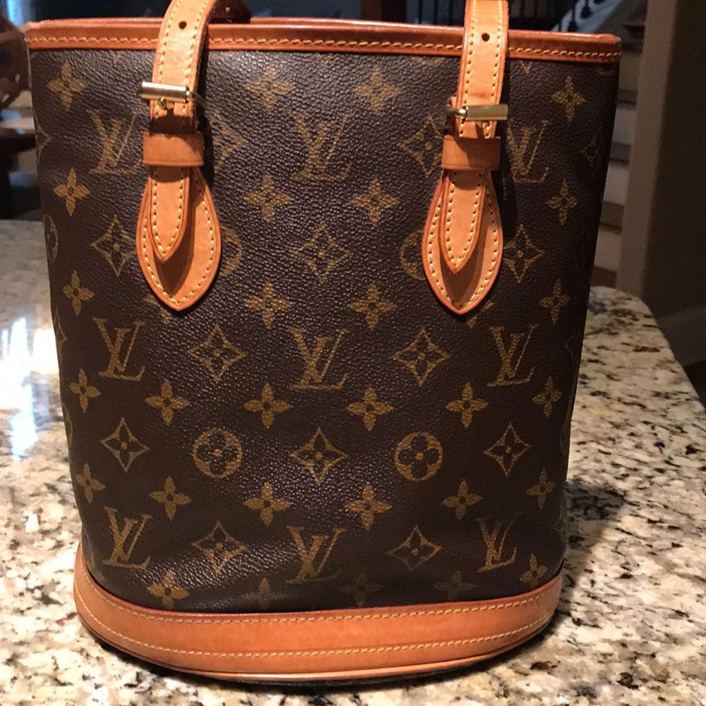 Authentic LV bag. Gently used/great condition.